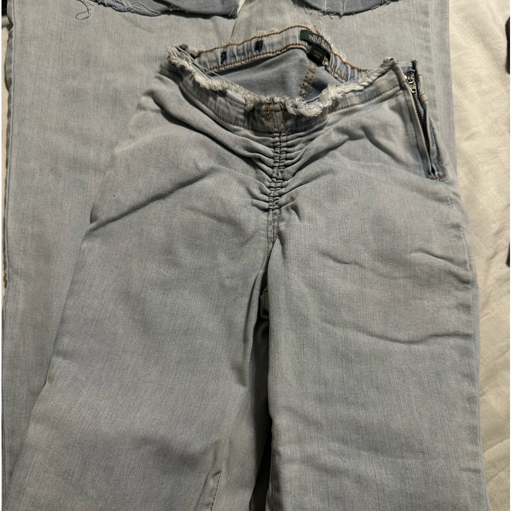 jeans